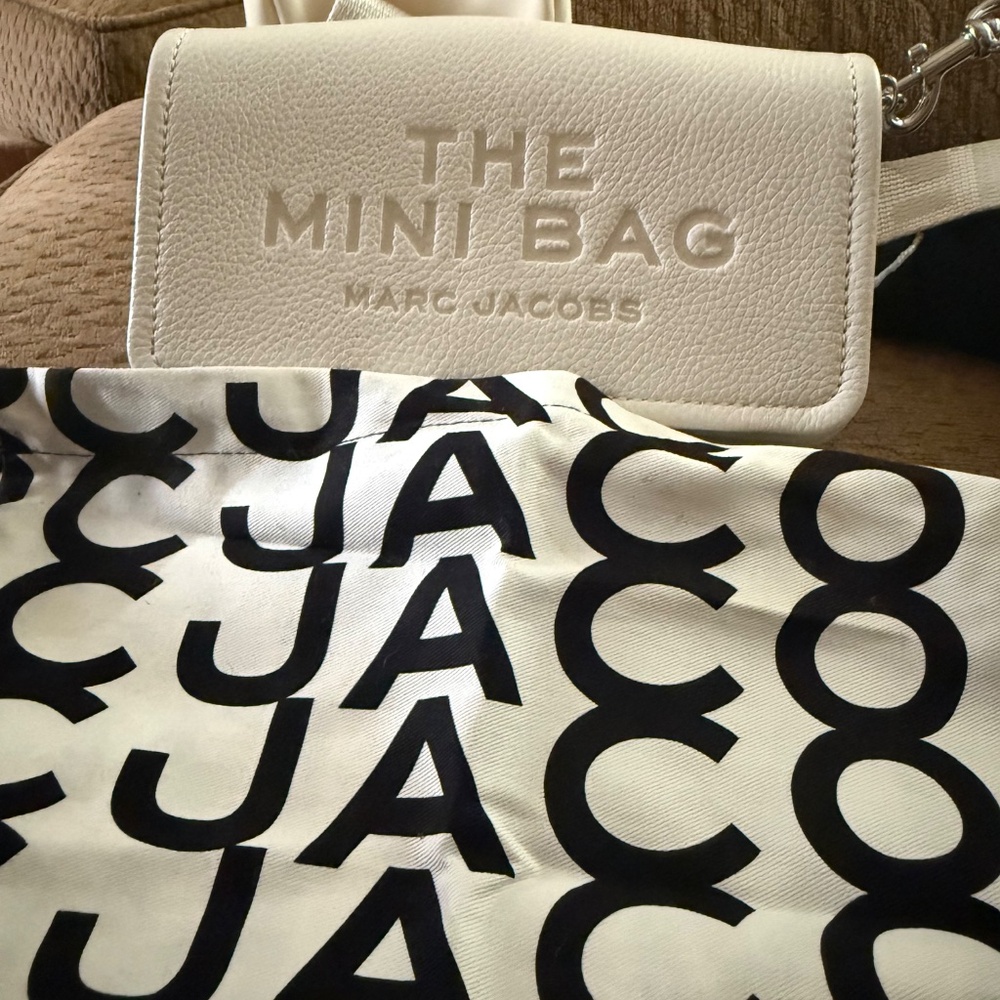 Marc Jacob’s mini tote - Picture 4 of 4